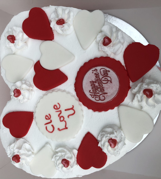 Valentine Love cake